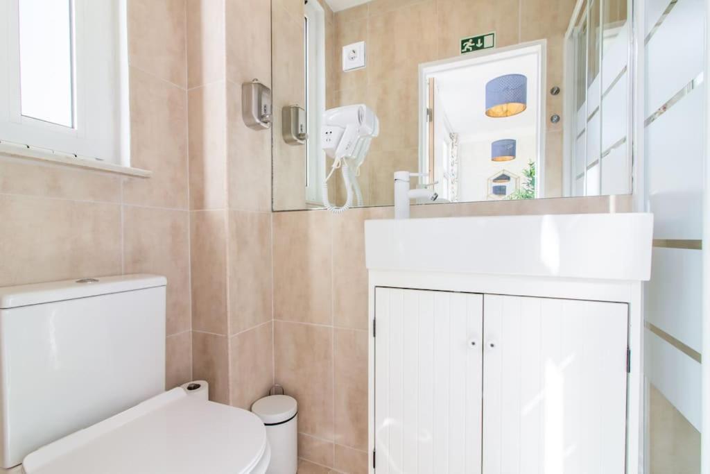Downtown 7 Bedroom Apartment - Liberdade Lisboa 外观 照片